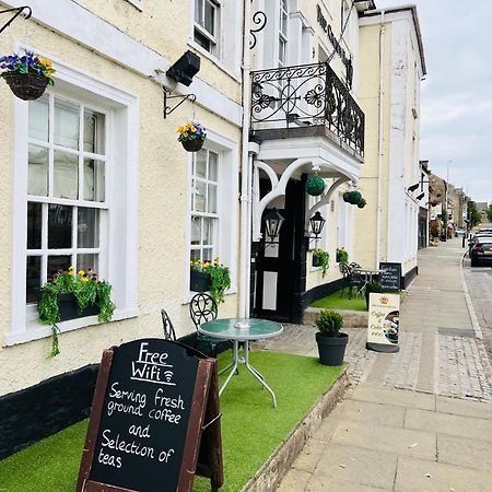 Crown Hotel Brackley Eksteriør bilde