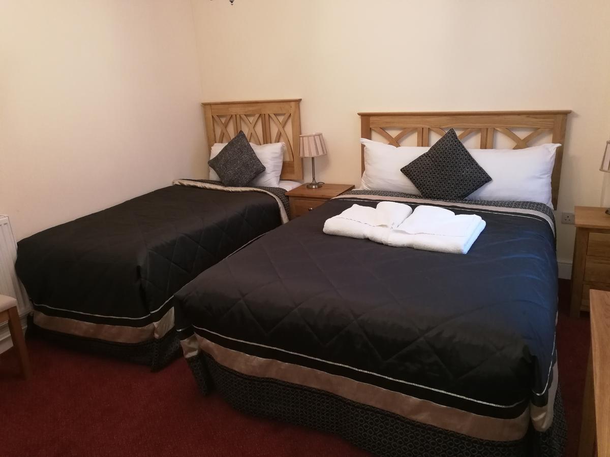 Crown Hotel Brackley Eksteriør bilde